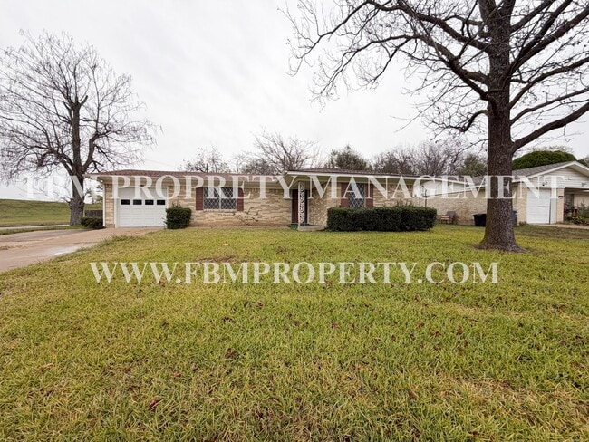 property at 1608 Nichols St