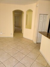 10283 NW 30th Terrace-Unit -10283 in Doral, FL - Building Photo - Building Photo