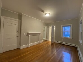 61 Dana St, Unit 1 in Cambridge, MA - Building Photo - Building Photo