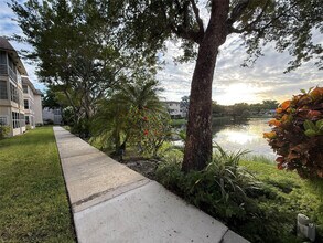 3531 NW 50th Ave in Lauderdale Lakes, FL - Building Photo - Building Photo