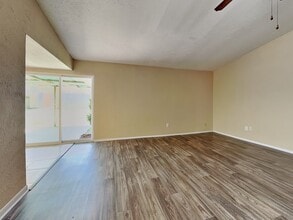 5019 Forthbridge Dr in Houston, TX - Building Photo - Building Photo