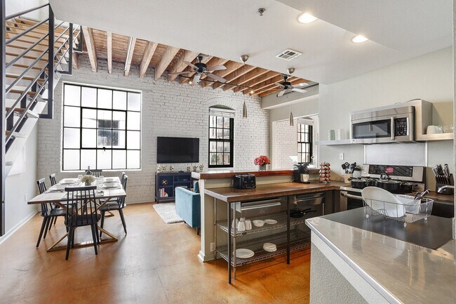1111 Constance St in New Orleans, LA - Building Photo - Building Photo