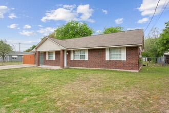 306 Avenue G in Waco, TX - Building Photo - Building Photo