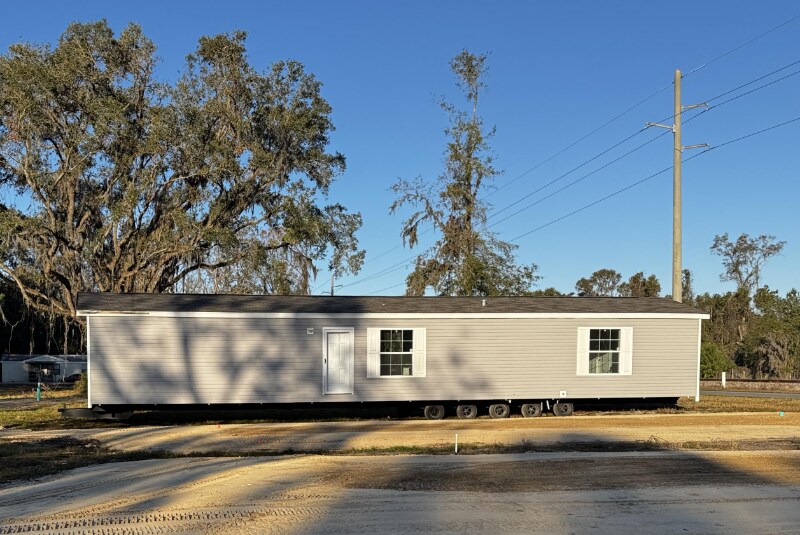 1116 NE Washington St in Lake City, FL - Building Photo