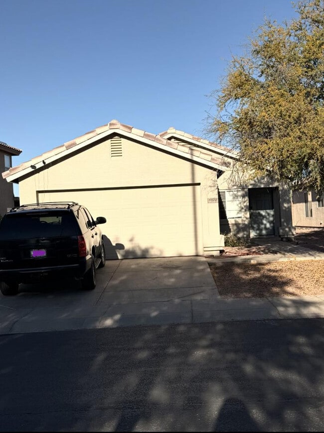 property at 11922 N Olive St