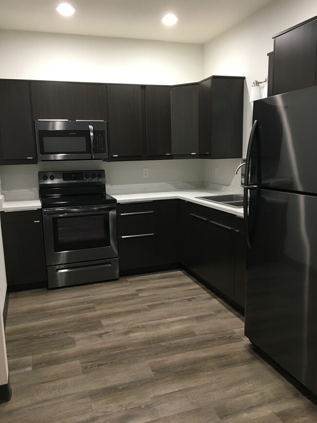 410 E Mill St, Unit 410 E Mill Street