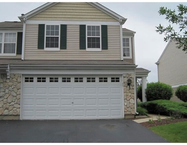 property at 2506 Oak Tree Ln