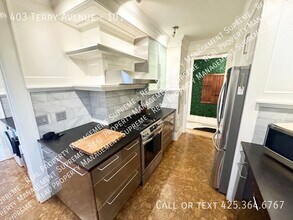403 Terry Ave in Seattle, WA - Building Photo - Building Photo