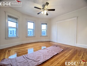 63 Easton St, Unit 3 in Boston, MA - Building Photo - Building Photo