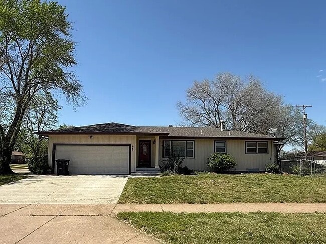 property at 829 La Shelle Ln