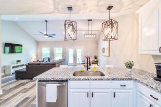 102 Jennie Dr in Dothan, AL - Building Photo - Building Photo