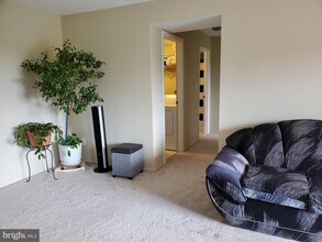 1100 Lisadale Cir in Baltimore, MD - Building Photo - Building Photo