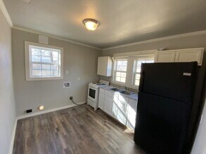 1925 27th St in Lubbock, TX - Building Photo - Building Photo