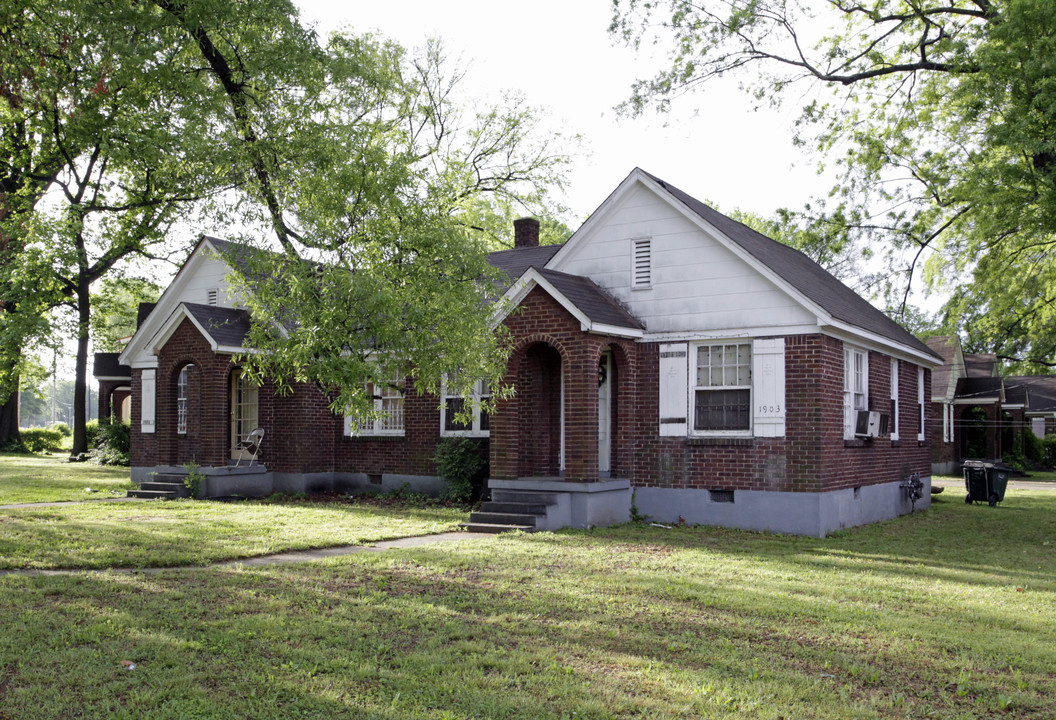 1903 Lamar Ave in Memphis, TN - Building Photo