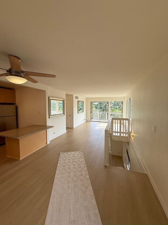 55-57 Bayo Vista Way in San Rafael, CA - Building Photo - Building Photo