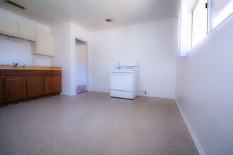 308 N Azusa Ave in Azusa, CA - Building Photo - Building Photo