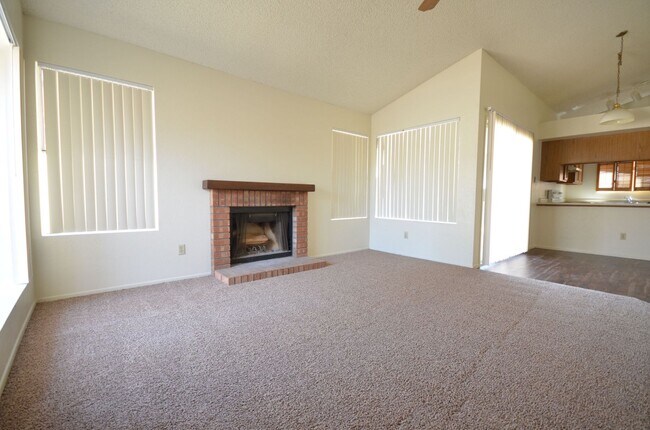 3923 W Denver St in Chandler, AZ - Building Photo - Building Photo