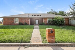10616 Basswood Canyon Rd in Oklahoma City, OK - Building Photo
