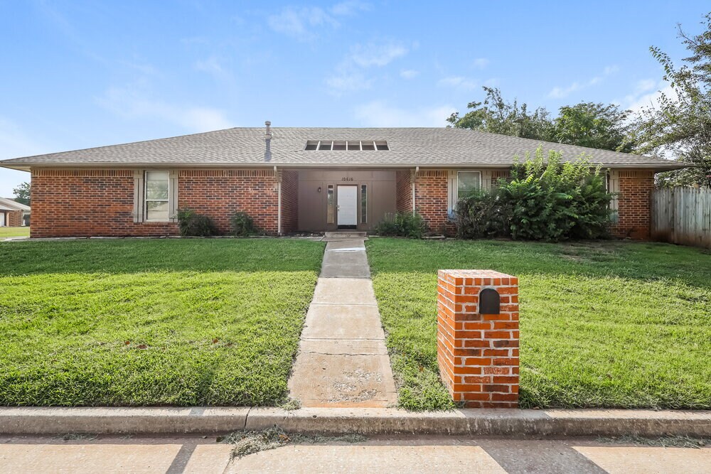 10616 Basswood Canyon Rd in Oklahoma City, OK - Building Photo