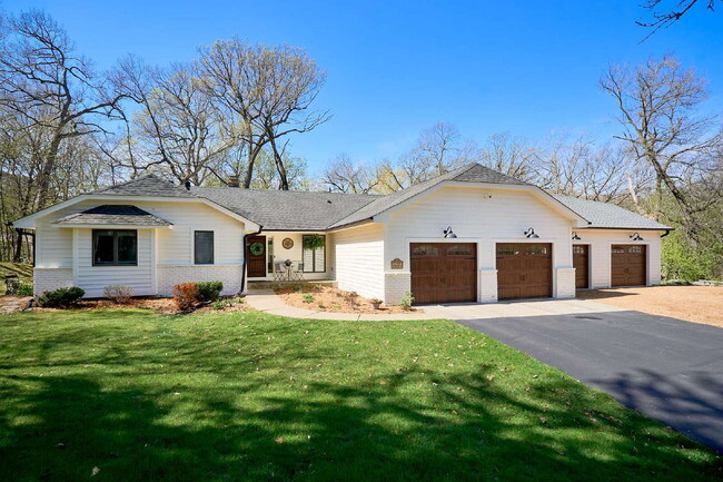 property at 1832 Essex Rd