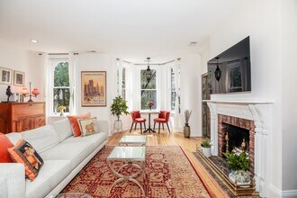 1711 Riggs Pl NW in Washington, DC - Building Photo - Building Photo