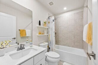 3748 Ellington St in Charlotte, NC - Building Photo - Building Photo