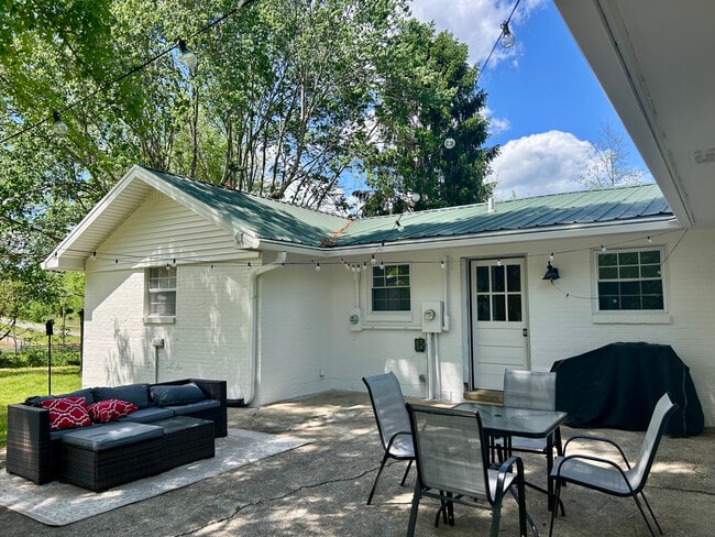 6603 New Bowling Green Rd, Unit 1 in Glasgow, KY - Building Photo - Building Photo