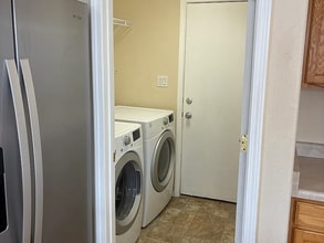 6056 Park Hill Ave NW in Albuquerque, NM - Foto de edificio - Building Photo