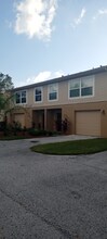 2033 McMullen Ave in Dunedin, FL - Foto de edificio - Building Photo