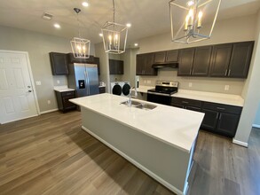 Carter Crossing Luxury Apartments in Galion, OH - Building Photo - Building Photo