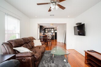 811 W 13th St in Houston, TX - Building Photo - Building Photo