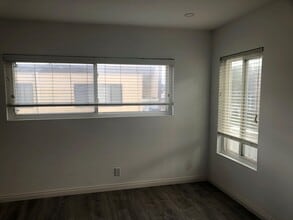 25909 Viana Ave in Lomita, CA - Building Photo - Building Photo