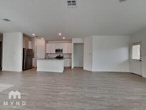 5908 Geronimo Wy in Seguin, TX - Building Photo - Building Photo