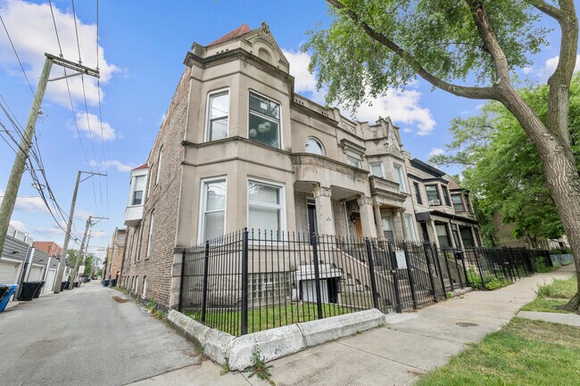 4311 S Vincennes Ave in Chicago, IL - Building Photo - Building Photo