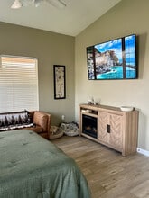 1872 W Wildhorse Dr in Chandler, AZ - Foto de edificio - Building Photo