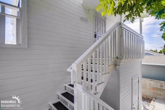 property at 4157 Franklin Ave