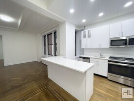 WEST 58 STREET, Unit 4C in New York, NY - Building Photo
