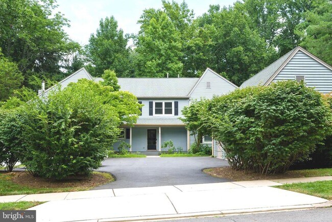211 Ross Stevenson Cir in Princeton, NJ - Building Photo - Building Photo