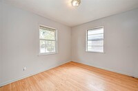3034 Akard St photo'