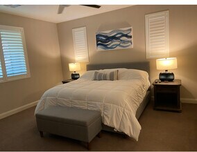 6345 Staley Downs St in Las Vegas, NV - Foto de edificio - Building Photo