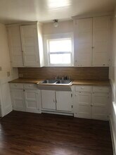 1033 E 28th St, Unit 2 1033 in Erie, PA - Building Photo - Building Photo