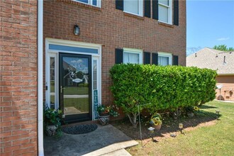 4267 Azalea Walk in Ellenwood, GA - Foto de edificio - Building Photo