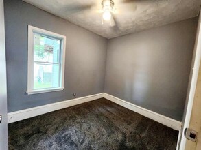 353 N Forbes St in Jackson, MI - Building Photo - Building Photo