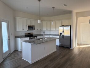 16077 Badalona Dr in Punta Gorda, FL - Building Photo - Building Photo