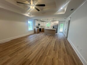 31 Klickitat Dr in Crawfordville, FL - Building Photo - Building Photo