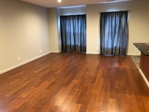 1407 Poplar St in Murray, KY - Building Photo - Building Photo