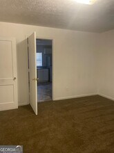 2294 Bouldercrest Rd in Atlanta, GA - Building Photo - Building Photo