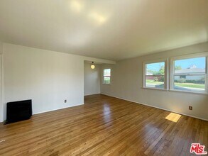 5954 W 85th Pl in Los Angeles, CA - Building Photo - Building Photo