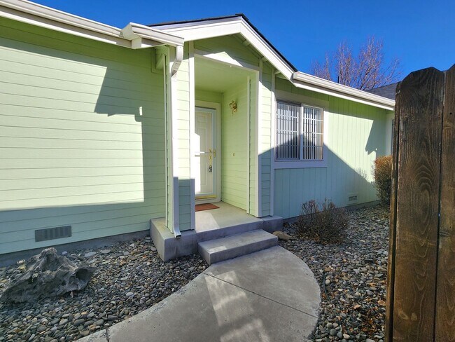 1139 White Oak Loop in Minden, NV - Building Photo - Building Photo