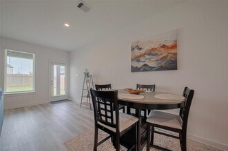 3113 Crown Gate Dr in Houston, TX - Building Photo - Building Photo